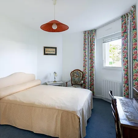 Carnac: 3p Avec Piscine Chauffee, Terrasse Et Parking, A 1 Km De La - Fr-1-477-245 *